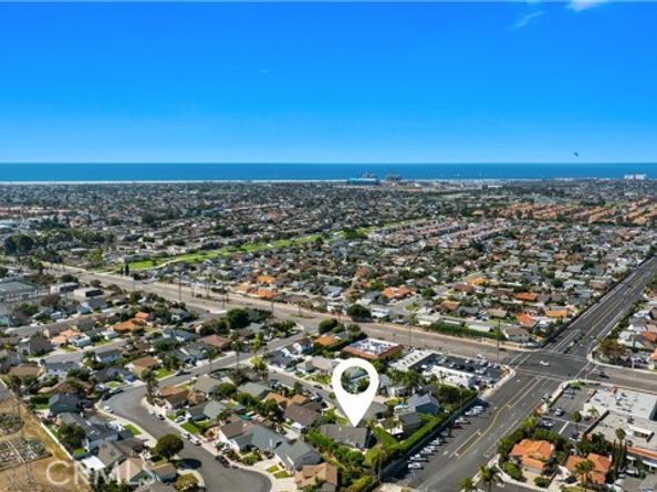 21022 Manessa, Huntington Beach CA 92646