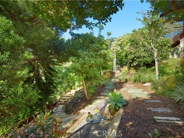 333 Milford Drive, Corona Del Mar (newport Beach) CA 92625