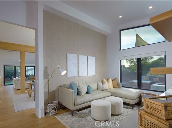 333 Milford Drive, Corona Del Mar (newport Beach) CA 92625