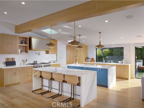 333 Milford Drive, Corona Del Mar (newport Beach) CA 92625