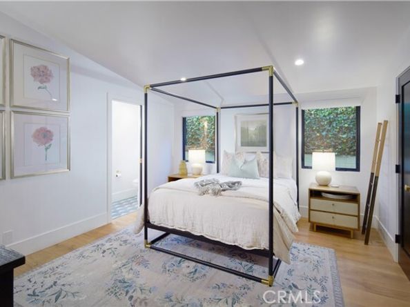 333 Milford Drive, Corona Del Mar (newport Beach) CA 92625