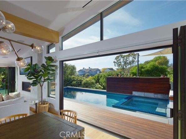 333 Milford Drive, Corona Del Mar (newport Beach) CA 92625