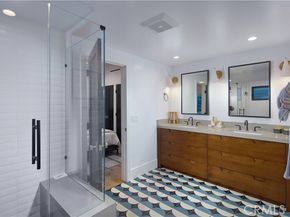333 Milford Drive, Corona Del Mar (newport Beach) CA 92625