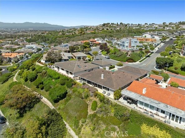31 Carmel Bay Drive, Corona Del Mar (newport Beach) CA 92625
