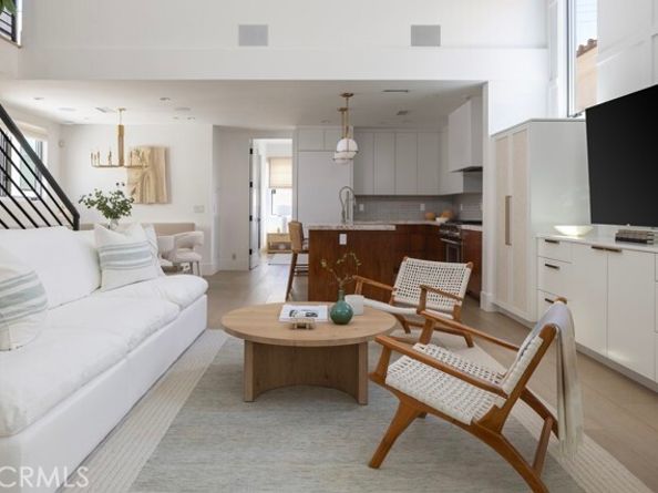 428 Fernleaf Avenue 1/2, Corona Del Mar (newport Beach) CA 92625