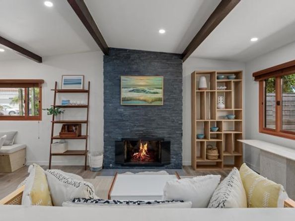 1011 Neptune Ave, Encinitas CA 92024