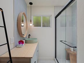 1011 Neptune Ave, Encinitas CA 92024