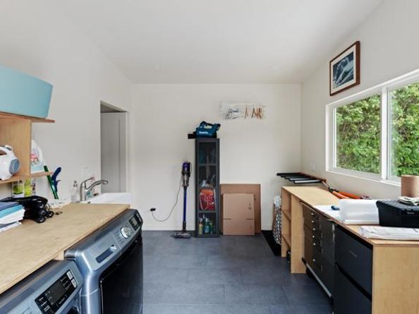 1011 Neptune Ave, Encinitas CA 92024