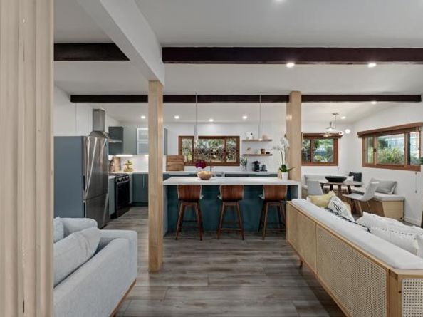 1011 Neptune Ave, Encinitas CA 92024