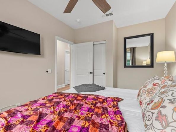 16750 Coyote Bush Dr 107, San Diego CA 92127