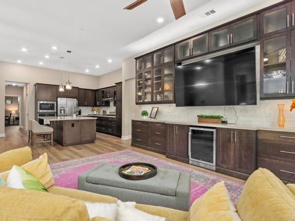 16750 Coyote Bush Dr 107, San Diego CA 92127