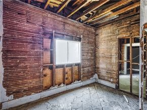 1323 W Jefferson Boulevard, Los Angeles CA 90007