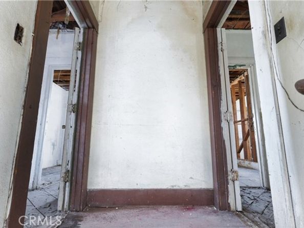 1323 W Jefferson Boulevard, Los Angeles CA 90007