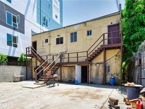 1323 W Jefferson Boulevard, Los Angeles CA 90007