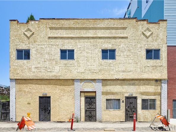 1323 W Jefferson Boulevard, Los Angeles CA 90007