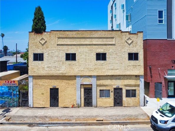 1323 W Jefferson Boulevard, Los Angeles CA 90007