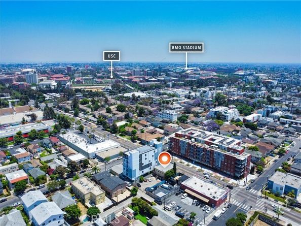 1323 W Jefferson Boulevard, Los Angeles CA 90007