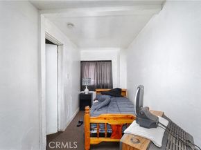 1323 W Jefferson Boulevard, Los Angeles CA 90007