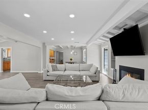 17441 Rayen Street, Northridge (los Angeles) CA 91325