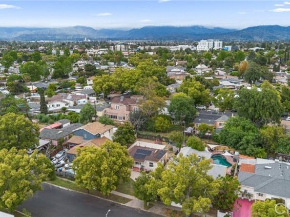 8036 Hazeltine Avenue, Panorama City (los Angeles) CA 91402