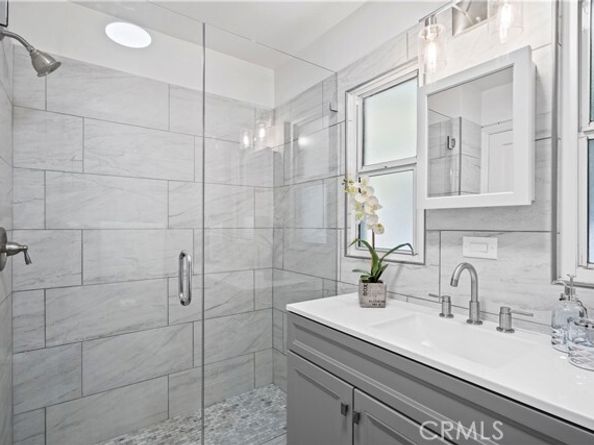 5616 Buffalo Avenue, Los Angeles CA 91401
