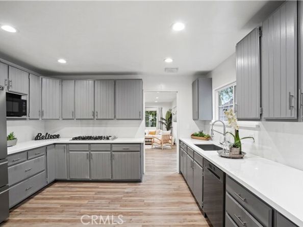 5616 Buffalo Avenue, Los Angeles CA 91401