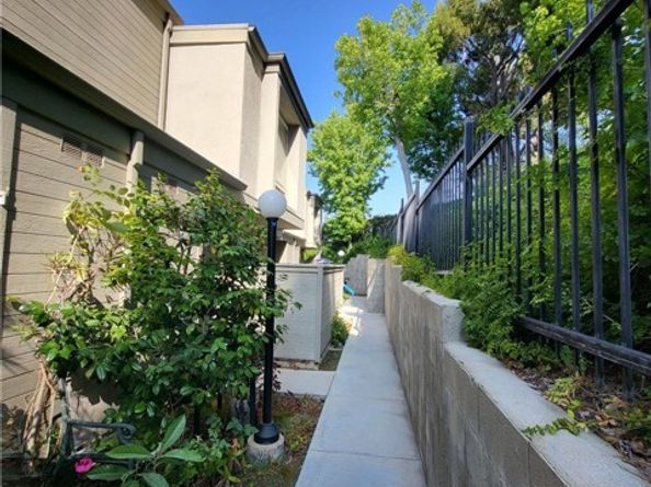15775 Midwood Drive 3, Granada Hills (los Angeles) CA 91344