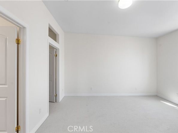 10235 Independence Avenue 10, Chatsworth (los Angeles) CA 91311