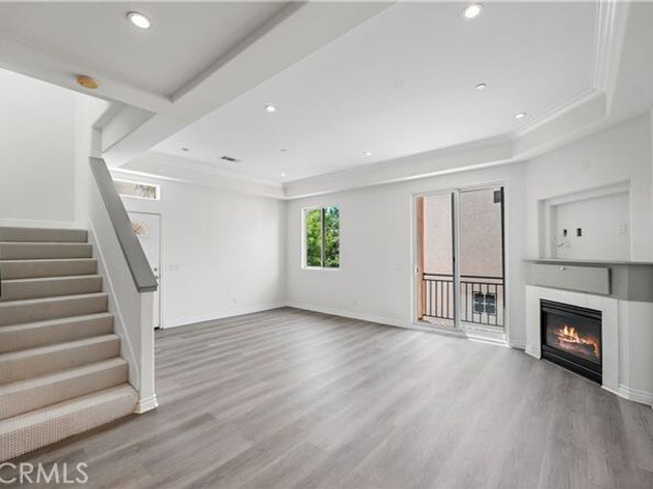 10235 Independence Avenue 10, Chatsworth (los Angeles) CA 91311