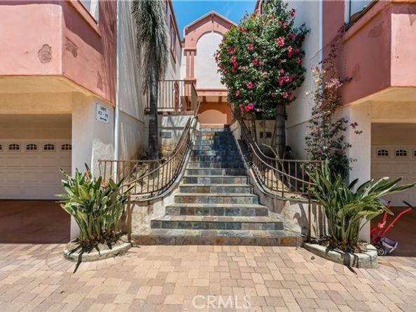 10235 Independence Avenue 10, Chatsworth (los Angeles) CA 91311