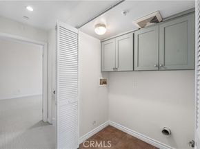 10235 Independence Avenue 10, Chatsworth (los Angeles) CA 91311