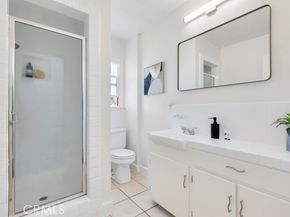 8018 Oakdale Avenue, Winnetka (los Angeles) CA 91306