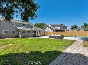 8018 Oakdale Avenue, Winnetka (los Angeles) CA 91306