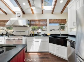 8018 Oakdale Avenue, Winnetka (los Angeles) CA 91306
