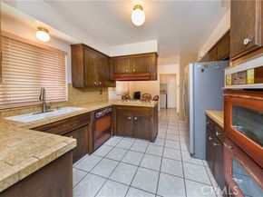 15354 Runnymede Street, Van Nuys (los Angeles) CA 91406