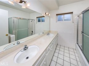 15354 Runnymede Street, Van Nuys (los Angeles) CA 91406