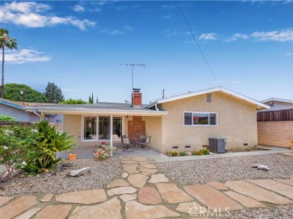 15354 Runnymede Street, Van Nuys (los Angeles) CA 91406