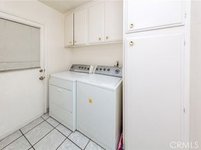 15354 Runnymede Street, Van Nuys (los Angeles) CA 91406
