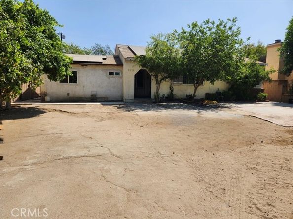 8626 Laurel Canyon Boulevard, Sun Valley (los Angeles) CA 91352