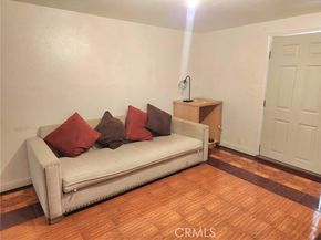 8626 Laurel Canyon Boulevard, Sun Valley (los Angeles) CA 91352