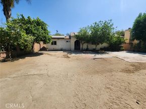 8626 Laurel Canyon Boulevard, Sun Valley (los Angeles) CA 91352