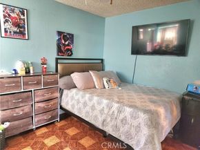 8626 Laurel Canyon Boulevard, Sun Valley (los Angeles) CA 91352