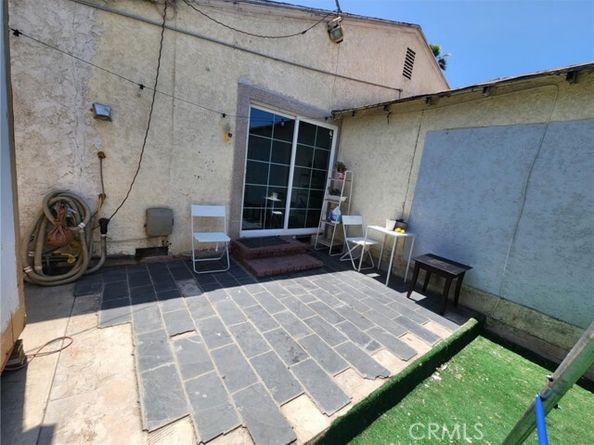 8626 Laurel Canyon Boulevard, Sun Valley (los Angeles) CA 91352