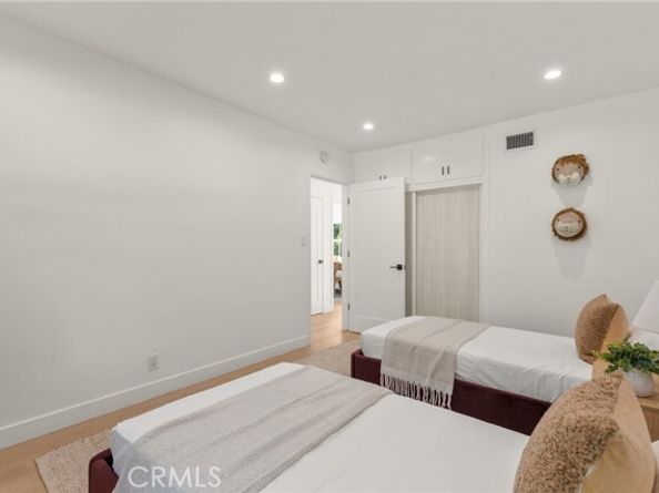 7018 Aldea Avenue, Los Angeles CA 91406