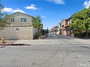 9427 Lemona Avenue 23, North Hills (los Angeles) CA 91343