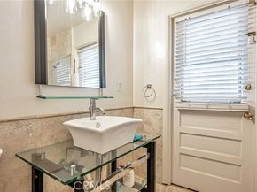 20129 Halsted Street, Chatsworth (los Angeles) CA 91311