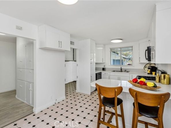 7800 Fairchild Avenue, Winnetka (los Angeles) CA 91306