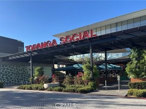 21620 Burbank 22, Woodland Hills (los Angeles) CA 91367