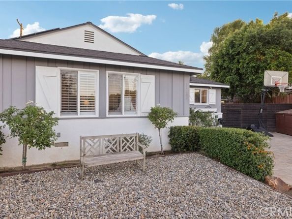 17232 Elkwood Street, Los Angeles CA 91406