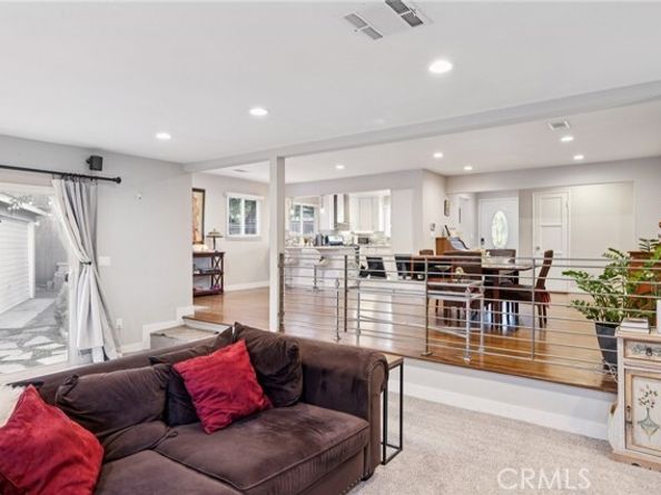 17232 Elkwood Street, Los Angeles CA 91406